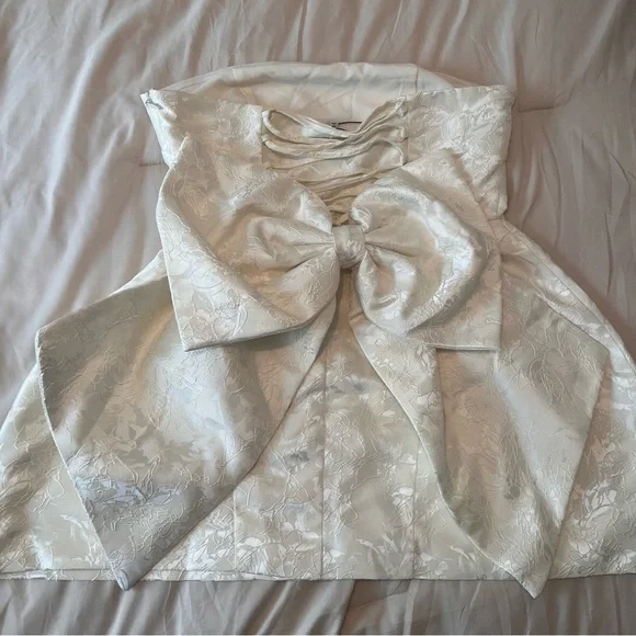 Fashion Nova Grace Strapless Micro Mini Dress size large NWT - Picture 2 of 7